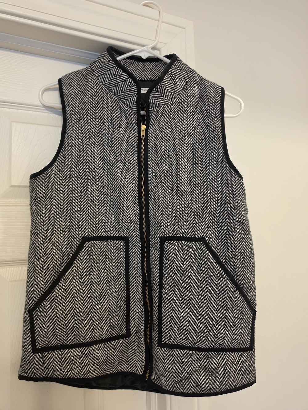 Goodnight Macaroon Black and White Herringbone Zip Vest